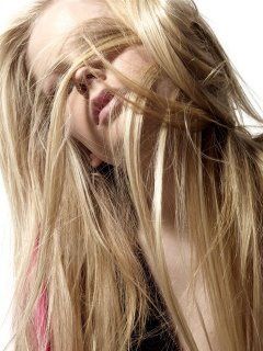 Avril Lavigne - wallpaper preview