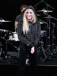Avril Lavigne - wallpaper preview
