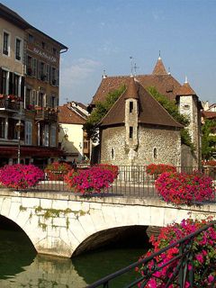 Annecy - wallpaper preview