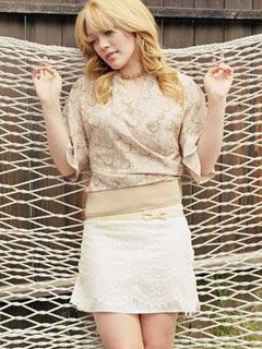 Hillary Duff - wallpaper preview