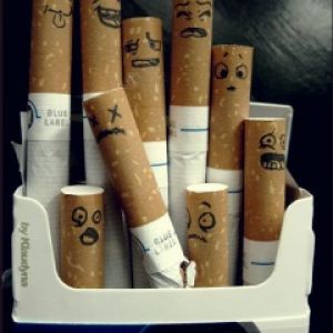 Vtipné cigarety s obličeji