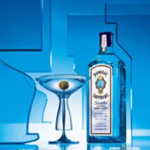 Modrý Gin a Sklenice