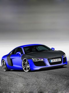 Modré sportovní auto Audi R8