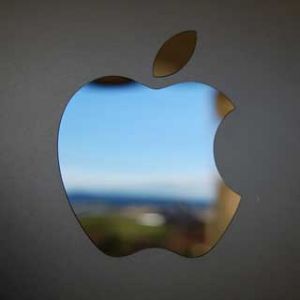 Reflexe loga Apple