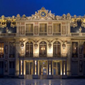 Zámek Versailles v Noci