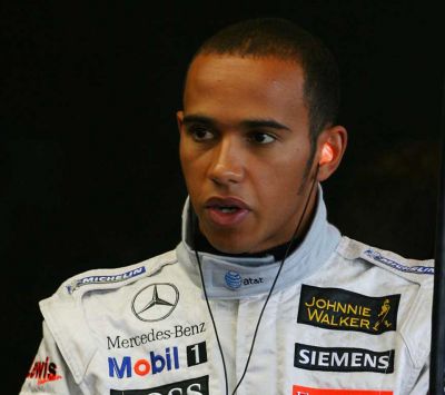 Lewis Hamilton Závodění - wallpaper preview