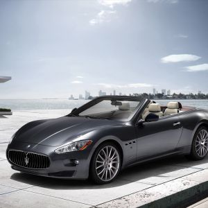 Luxusní kabriolet Maserati