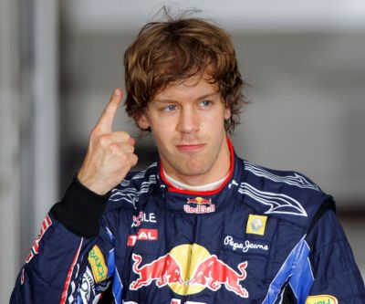 Sebastian Vettel Závodní Šampion - wallpaper preview