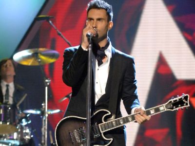 Adam Levine naživo