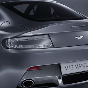 Aston Martin V12 Vantage