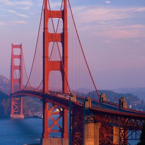 Most Golden Gate při západu slunce
