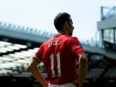 Ryan Giggs v akci - wallpaper preview