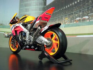 Honda závodní motocykl