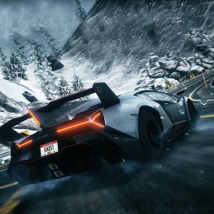 Lamborghini na zasněžené silnici