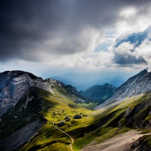 Majestátní horská krajina