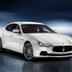 Luxusní auto Maserati Ghibli