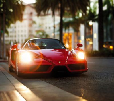 Ferrari Enzo při západu slunce